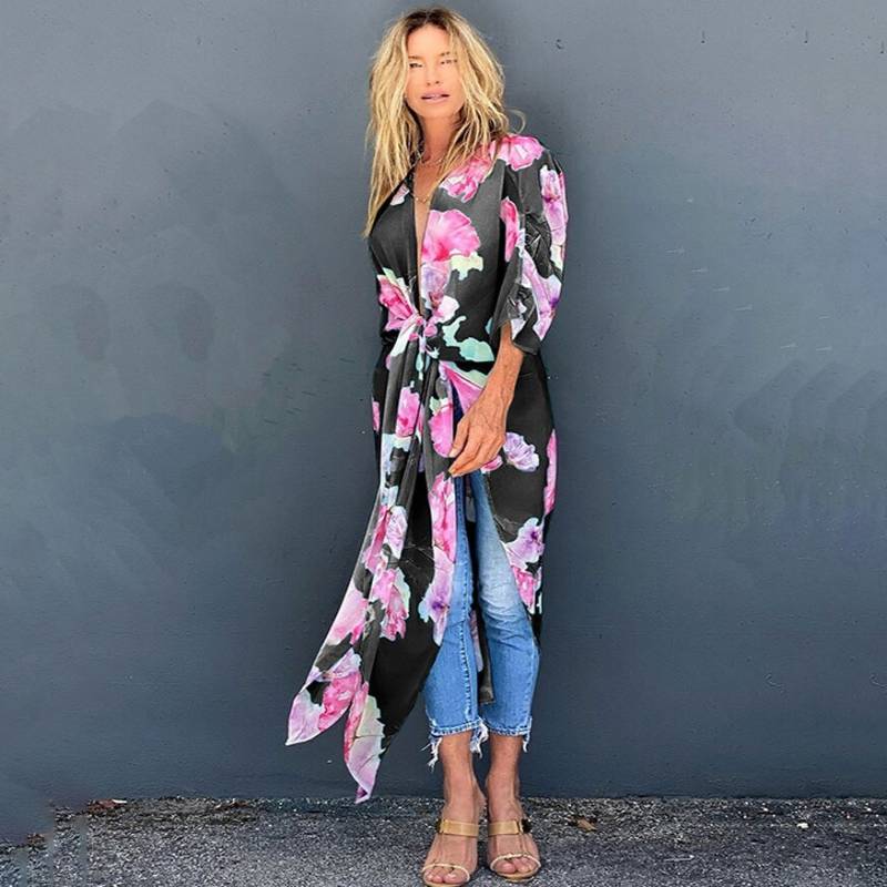 Chic Black Floral Kimono