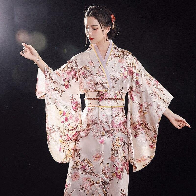 White Japanese Kimono - Traditional Elegance