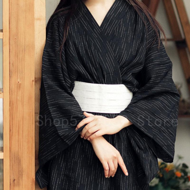 Kimono Japonais Noir pour Femme