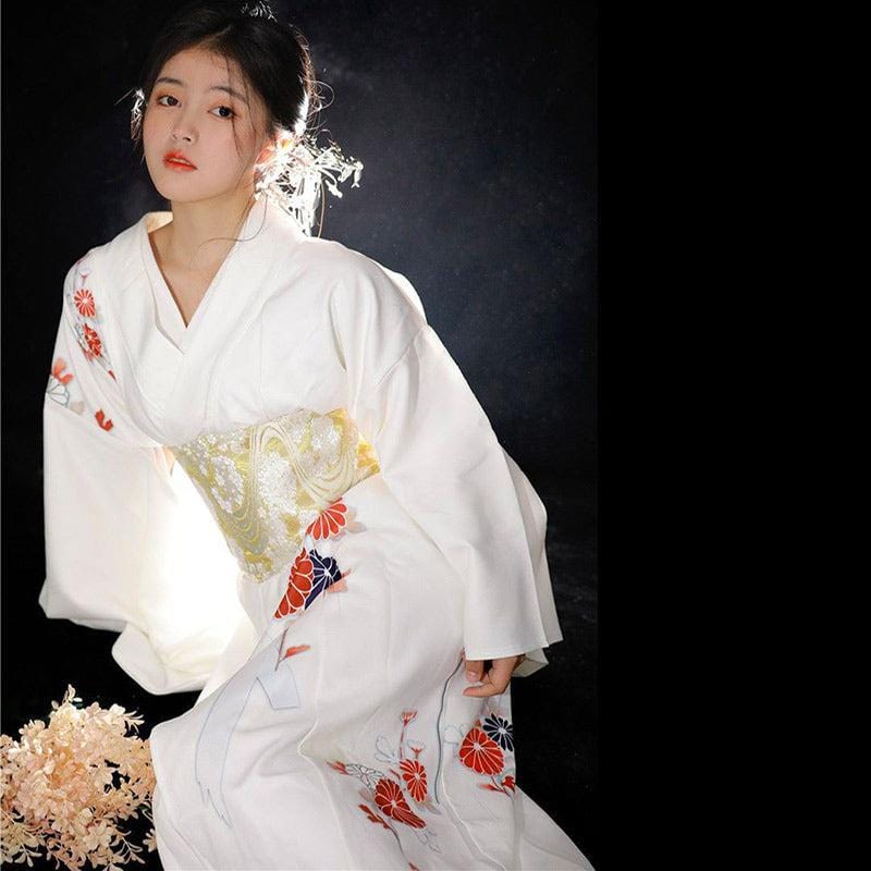 Traditional White Floral Japanese Kimono - Sakura Collection