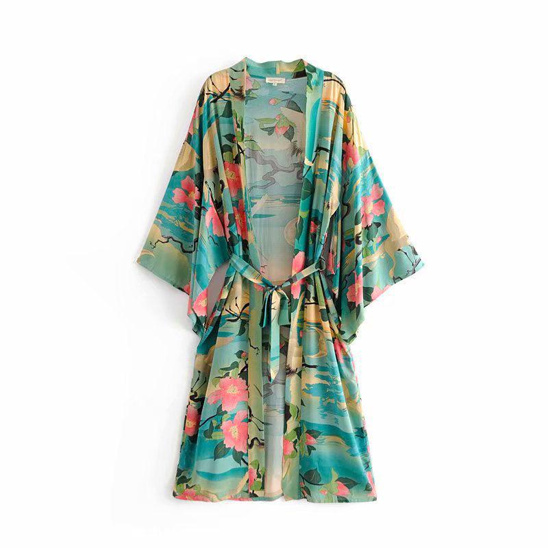 Kimono Chic: Robe à Manches Longues